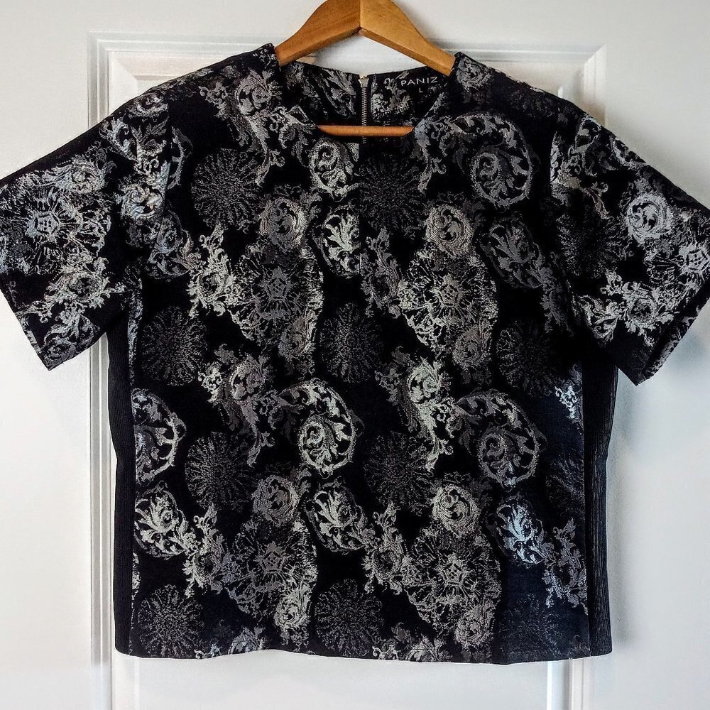 Paniz Black Silver Brocade Print Short Sleeve Top